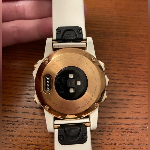 Garmin Fenix 5S Sapphire Edition Rose Goldtone with White Band - Picture 2 of 10